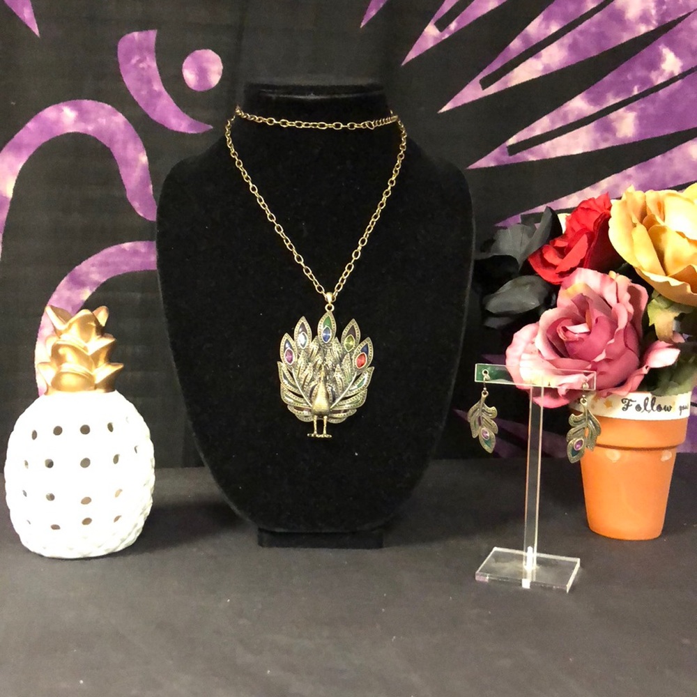 Long peacock costume necklace w/ feather earrings